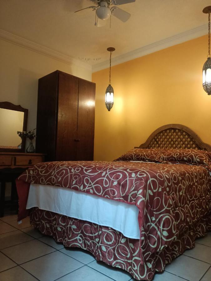 Hotel Posada De La Conspiracion Долорес Идалго Екстериор снимка