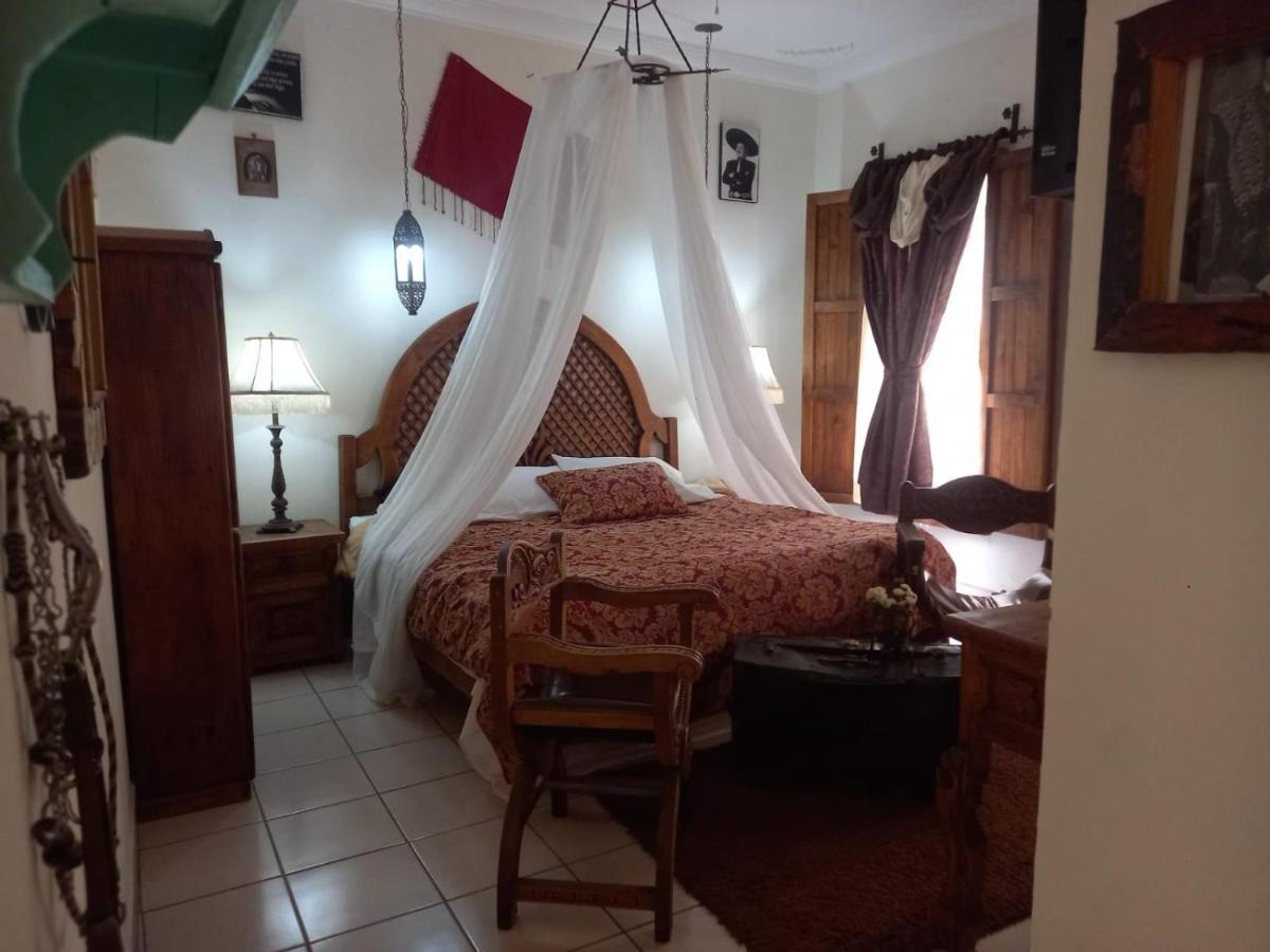 Hotel Posada De La Conspiracion Долорес Идалго Екстериор снимка